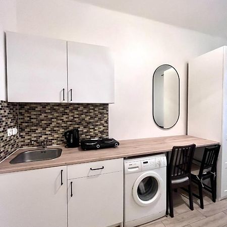 Quiet Apartment Close To Center Praha Bagian luar foto