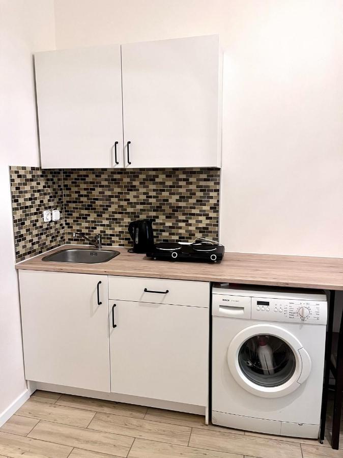 Quiet Apartment Close To Center Praha Bagian luar foto